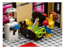 Carica l'immagine nel visualizzatore di Gallery, Creative City Street View The Downtown Diner - 7aleon