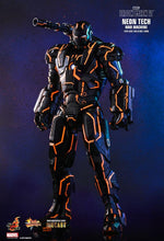 Carica l'immagine nel visualizzatore di Gallery, Hottoys Neon Tech War Machine 1.0 Mk1 - 7aleon
