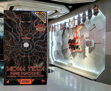 Carica l'immagine nel visualizzatore di Gallery, Hottoys Neon Tech War Machine 1.0 Mk1 - 7aleon