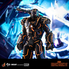 Carica l'immagine nel visualizzatore di Gallery, Hottoys Neon Tech War Machine 1.0 Mk1 - 7aleon