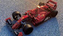 Carica l'immagine nel visualizzatore di Gallery, Technical Sport Cars Formula F1 - 7aleon