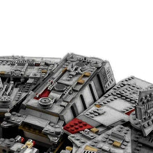Carica l'immagine nel visualizzatore di Gallery, Millennium Falcon - 7aleon