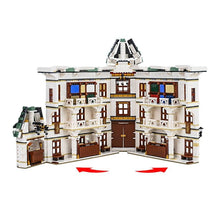 Carica l'immagine nel visualizzatore di Gallery, Creative City Street View Diagon Alley Bank - 7aleon