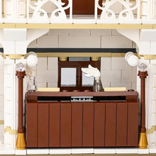 Carica l'immagine nel visualizzatore di Gallery, Creative City Street View Diagon Alley Bank - 7aleon