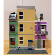 Carica l'immagine nel visualizzatore di Gallery, Creative City Street View Post Office Station - 7aleon