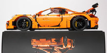 Carica l'immagine nel visualizzatore di Gallery, Porsche gt3
